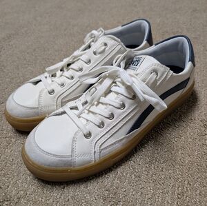 Nothing New Saga One Womens Classic Court Sneakers White Blue 9W Sustainable